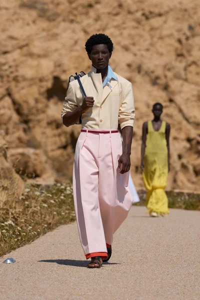 Look 47